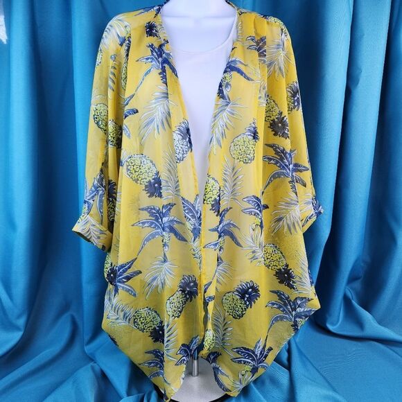 🔸️Yellow & Blue Pineapple Kimono/Swim Coverup Medium - Picture 1 of 13